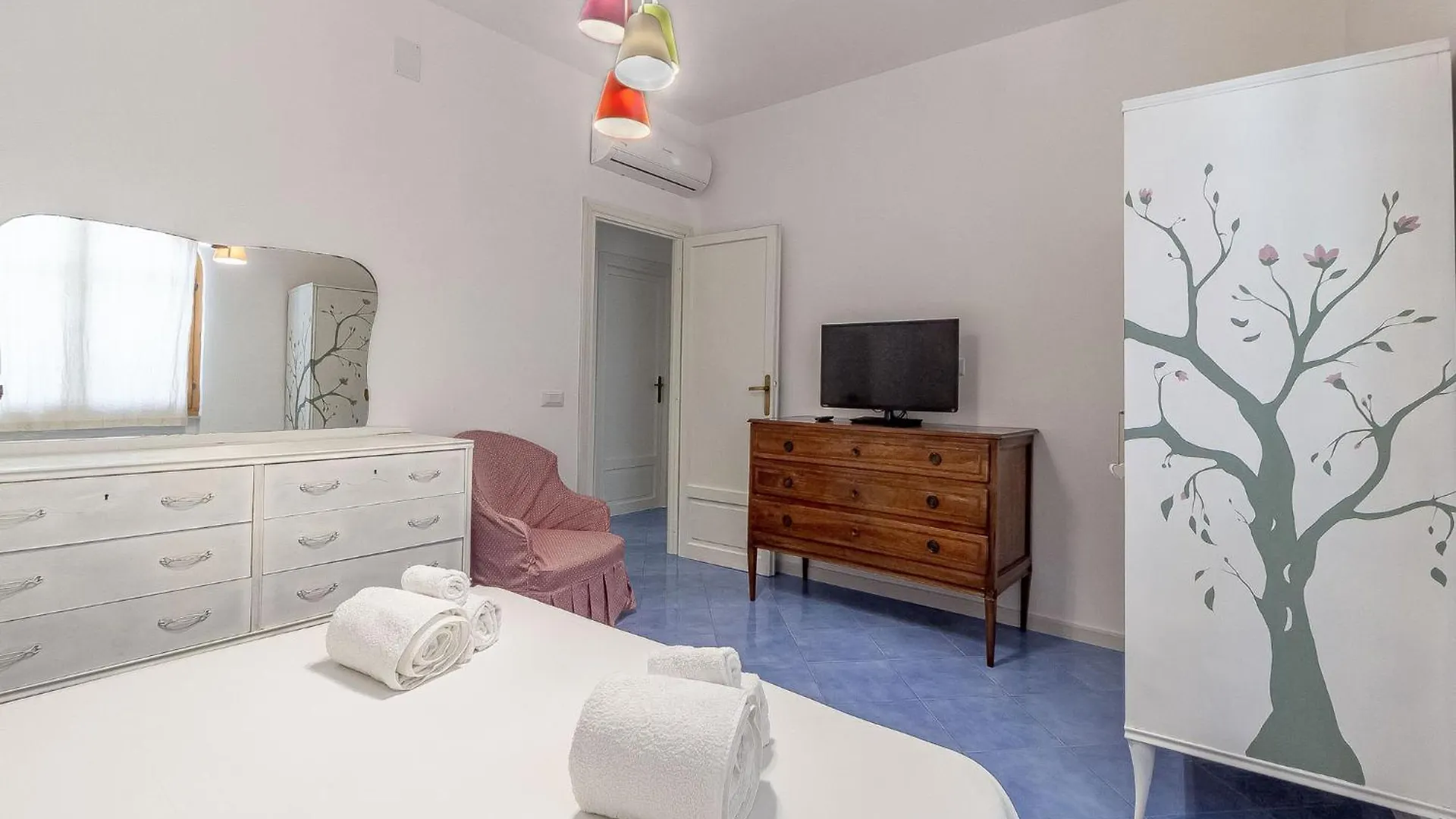 Dom wakacyjny Nura'S - Villa Verde Guest House Alghero